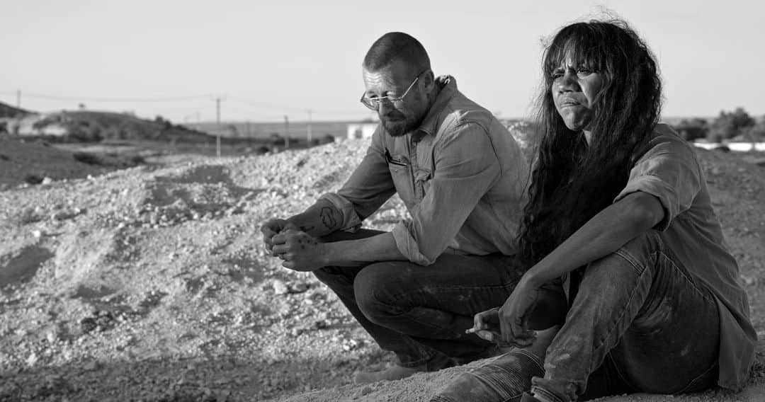 サイモン・ベイカーさんのインスタグラム写真 - (サイモン・ベイカーInstagram)「LIMBO is an Australian film in Australian cinemas right now. It’s a powerful film made by indigenous auteur Ivan Sen. I’m immensely proud to be part of such a beautifully crafted piece of cinema. For the best experience it’s to be seen on the big screen in the way it was intended ❤️ @_limbo.movie__  @bunyaproductions #cinematic #australianfilm #truthtelling」5月24日 12時49分 - snappytoes