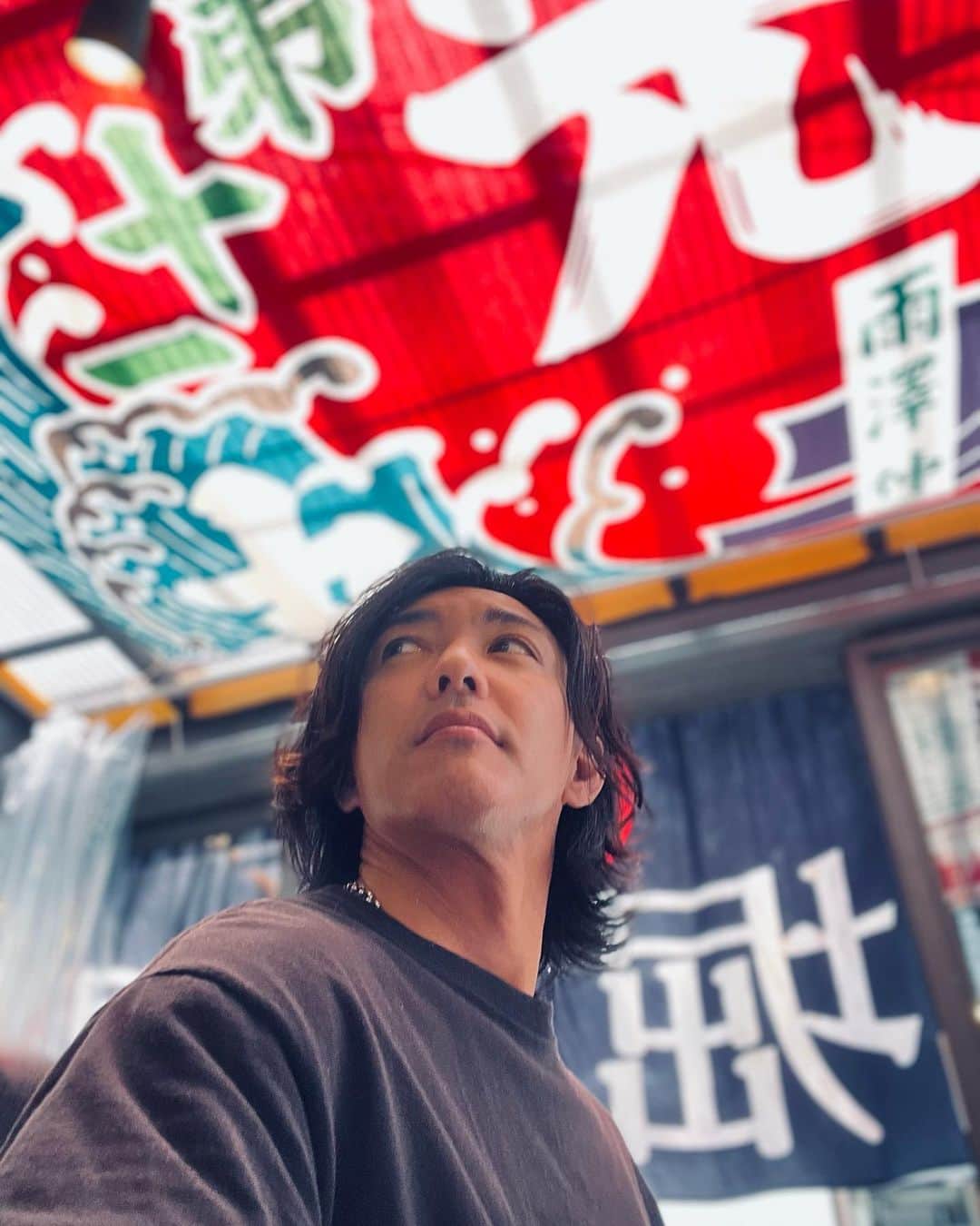 のインスタグラム：「今日のランチは横堀船場の海鮮丼。一口ビールが付いてるのがにくい‼️  Today's lunch is kaisendon  #横堀船場 #ランチ #1000円は安い #金子昇」