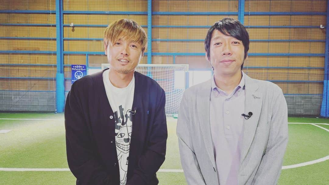 中村憲剛のインスタグラム：「: 「#GETSPORTS」   #Jリーグ30周年 SP  遠藤保仁選手と対談させていただきました‼︎  ヤットさんと対面でこんなに長く話すことは、現役時代にはなかった…(笑)。  J開幕当時の話から、今現在の話までたくさんお話ししていただきました‼︎  本当に楽しかったです‼︎ ヤットさん、ありがとうございました😊  放送は5/28(日)深夜25:25～です‼︎ 是非ご覧ください‼︎  #GETSPORTS #遠藤保仁 選手」