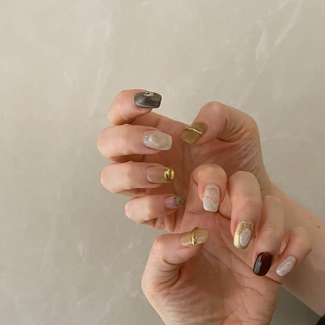 のインスタグラム：「. 可愛くて許せないよ…  #ニュアンスネイル」