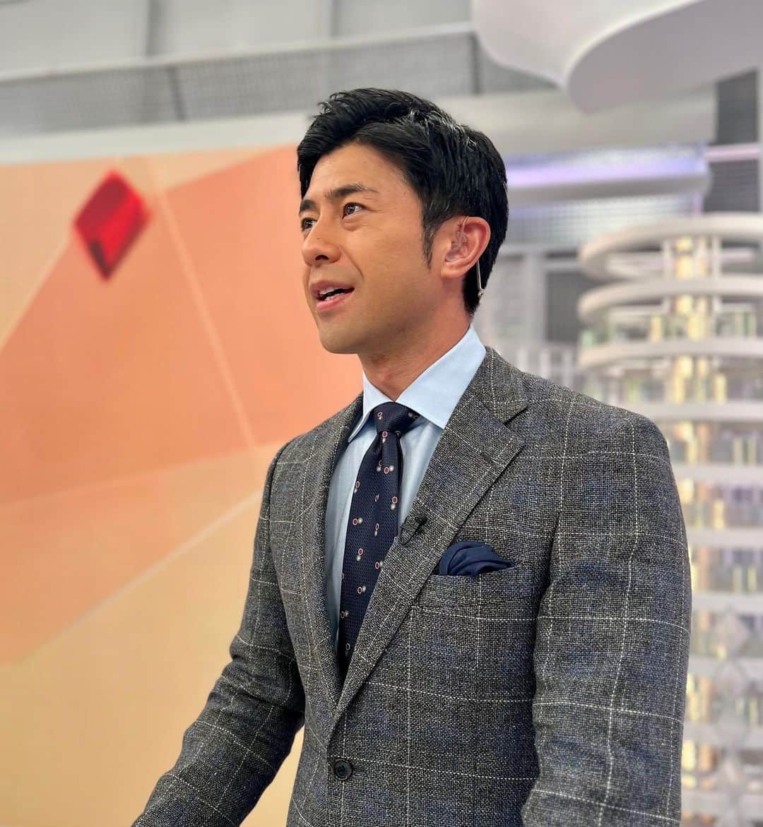 フジテレビ「プライムニュース イブニング」さんのインスタグラム写真 - (フジテレビ「プライムニュース イブニング」Instagram)「#イット ！放送中です   ●いきさつは… #猿之助 さんを事情聴取 ●教室で何が？小学校で #不適切指導 ●元ミスコン女ら日本に #強制送還 ●激安＆大容量の「 #業務スーパー 」を徹底調査！ 冷凍野菜に総菜…105組が選んだコスパ最強商品   #榎並大二郎 @enami_daijiro #宮司愛海 @manami_miyaji   #木村拓也 @takuya.kimura0801 #立石修 #遠藤玲子 @reiko.endo_0429   #住田裕子   #ガチャピン @gachapin_official #竹俣紅 @benitakemata_official   #勝野健 @ken.katsuno #フジテレビ #アナウンサー 公式HP：https://www.fujitv.co.jp/livenews_it/ FNNプライムオンライン：https://www.fnn.jp/」5月24日 15時53分 - livenews_it