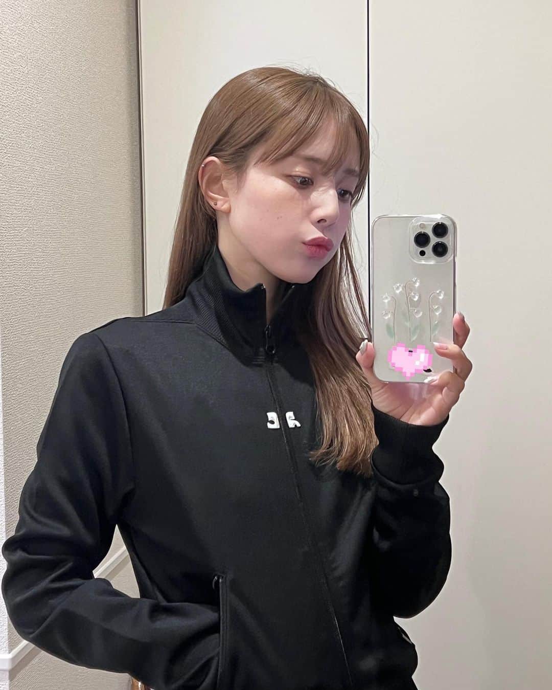 目見田早弥子のインスタグラム：「🦋☪️🎀💫💘🩵」