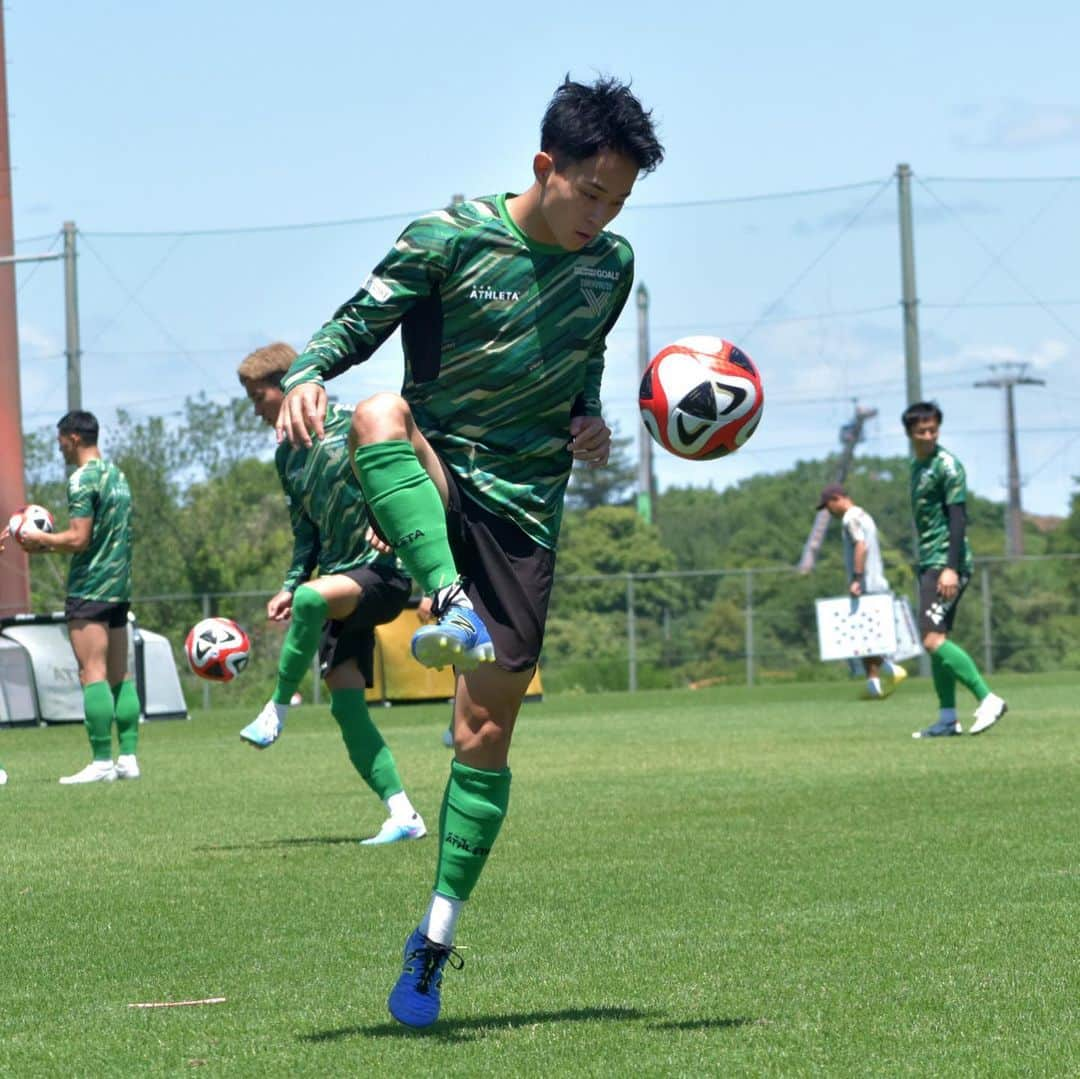 東京ヴェルディさんのインスタグラム写真 - (東京ヴェルディInstagram)「Training Session !!! Focus on the next home match !!!  #tokyo #verdy #tokyoverdy #💚」5月24日 16時03分 - tokyo_verdy