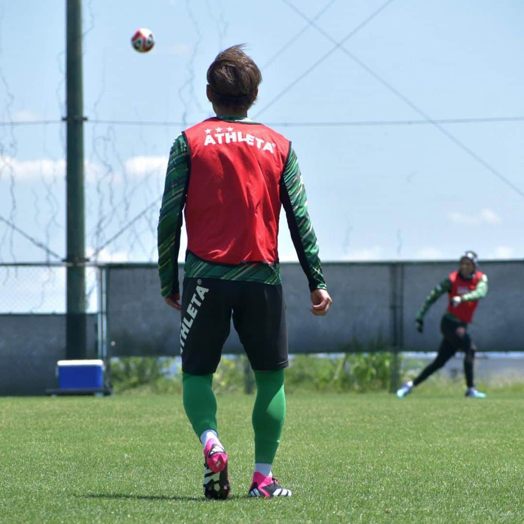 東京ヴェルディさんのインスタグラム写真 - (東京ヴェルディInstagram)「Training Session !!! Focus on the next home match !!!  #tokyo #verdy #tokyoverdy #💚」5月24日 16時03分 - tokyo_verdy