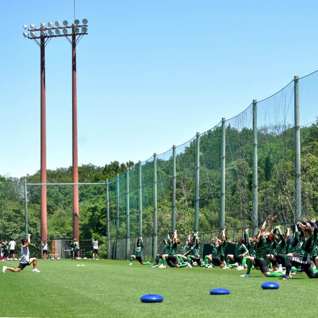 東京ヴェルディさんのインスタグラム写真 - (東京ヴェルディInstagram)「Training Session !!! Focus on the next home match !!!  #tokyo #verdy #tokyoverdy #💚」5月24日 16時03分 - tokyo_verdy