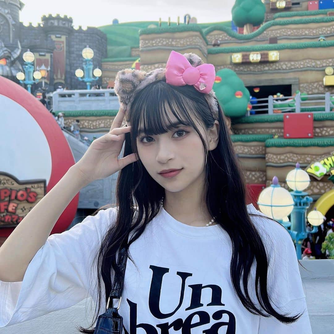 杉山緋那のインスタグラム：「usjいってきました🌏 キティちゃんカチューシャがかわいすぎて一日ルンルンでした🌟🌟」