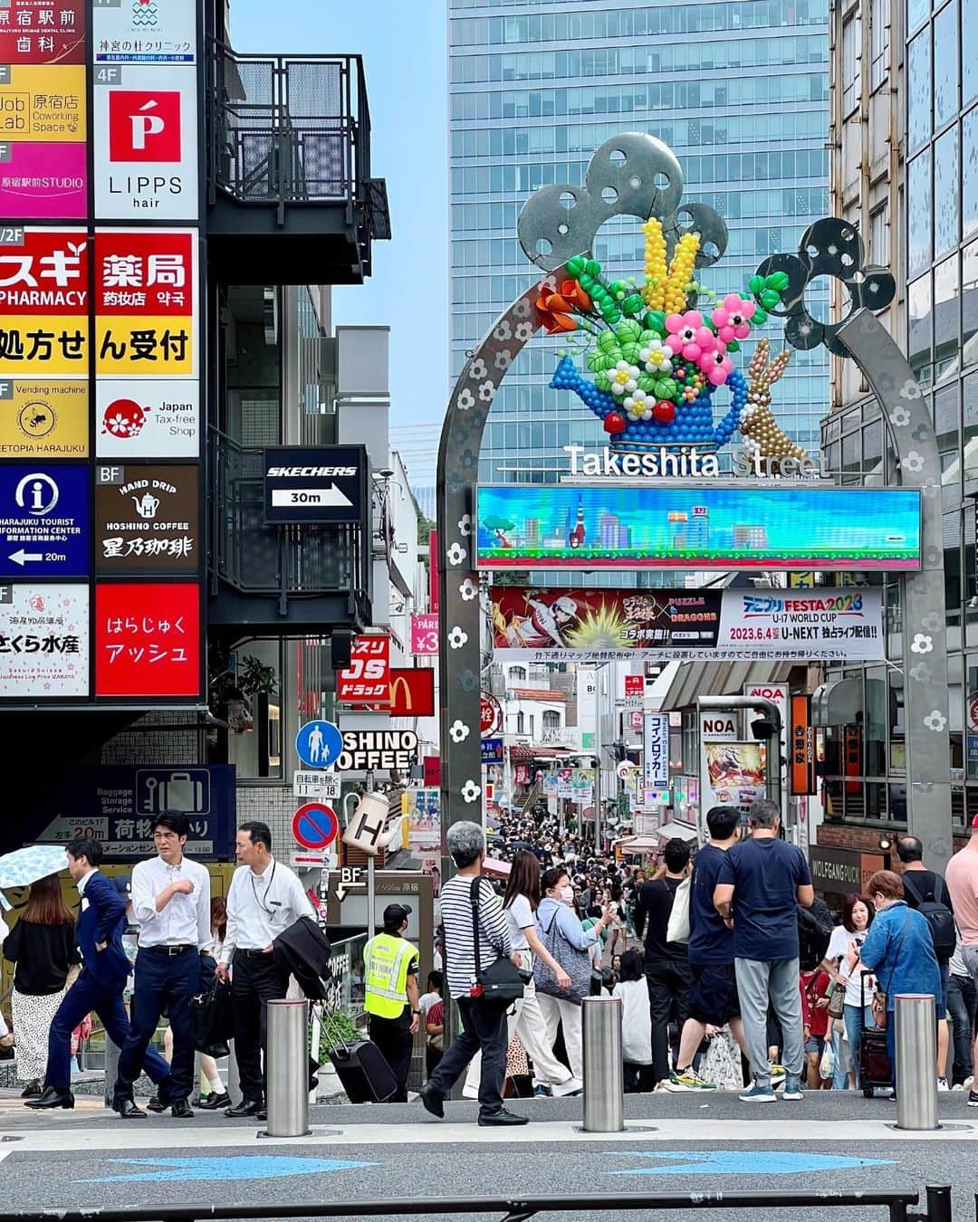 ジェイク・ドランさんのインスタグラム写真 - (ジェイク・ドランInstagram)「Tokyo and Yokohama, fuelled by the local FamilyMart 🍣」5月24日 16時21分 - jake_doran
