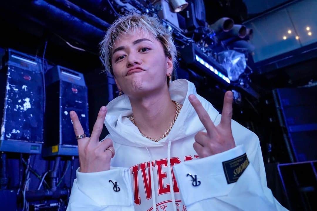のインスタグラム：「Angel mode👼🤍  #DingDingDong #BBZ_DDD」