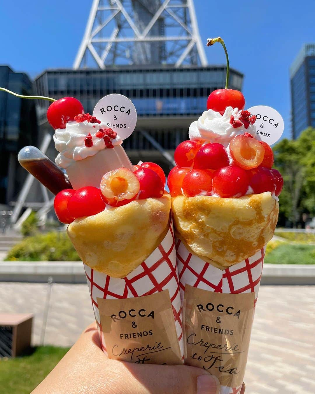 もーさんさんのインスタグラム写真 - (もーさんInstagram)「(*˘︶˘*).｡.:*♡ ♡♡♡ さくらんぼ🍒クレープ🍒 ・ 📍ROCCA&FRIENDS CREPERIE to TEA    名古屋店 @rocca.creperie.nagoya  ・ 5/8～始まった ◎さくらんぼクレープ3種類 🍒🍒🍒🍒🍒🍒 ・ ◇シングル ¥1280 ◇ダブル ¥1480 ◇パンナコッタ ¥1480 ・ ♦ダブル もちもち生地で 乳酸菌入のクリーム使用 甘さ控えめでさっぱり〜 ・ ♦パンナコッタ もっちりパンナコッタにほろ苦 紅茶カラメルソース！ ・ さくらんぼ大好き♡ 見た目も可愛いさくらんぼ🍒🍒🍒 ・ さっぱりクレープで美味しかった〜 ・ ・ *☼*―――――*☼*――――― ◇名古屋市中区錦3丁目15-11 ◇11:00～20:00 ◇052-211-9300 *☼*―――――*☼*――――― #roccaandfriendscreperietotea #ロッカアンドフレンズクレープリートティー名古屋店#ロッカ#さくらんぼ#さくらんぼクレープ#シングル#ダブル#パンナコッタ#サクランボ#名古屋クレープ#名古屋カフェ#名古屋スイーツ#愛知スイーツ#愛知カフェcherry」5月24日 16時51分 - mouusan