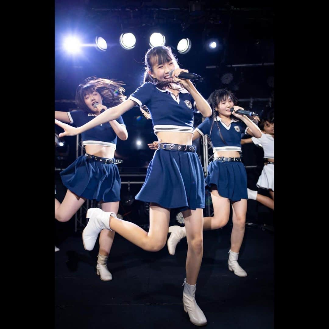 東恩納瑠花さんのインスタグラム写真 - (東恩納瑠花Instagram)「2023.3.19 ラビラブIDOLスクール卒業LIVE＆新メンバー発表会  🍒sweet cherry pepper's🌶  夏衣装でした🌈✨  お写真ありがとうございます📸🙌🏻 歌って🎤ダンスして結構動いているのに、綺麗に撮れてすごい👀✨ るか🍒 つづく。。。😊  #japan #sweetcherrypeppers #okinawa #沖縄 #チェリーチェリ #scp  #モデル #colors沖縄 #アイドル #idol #ラビラブ #ラビラブidolスクール」5月24日 17時03分 - ruka.ru_ru