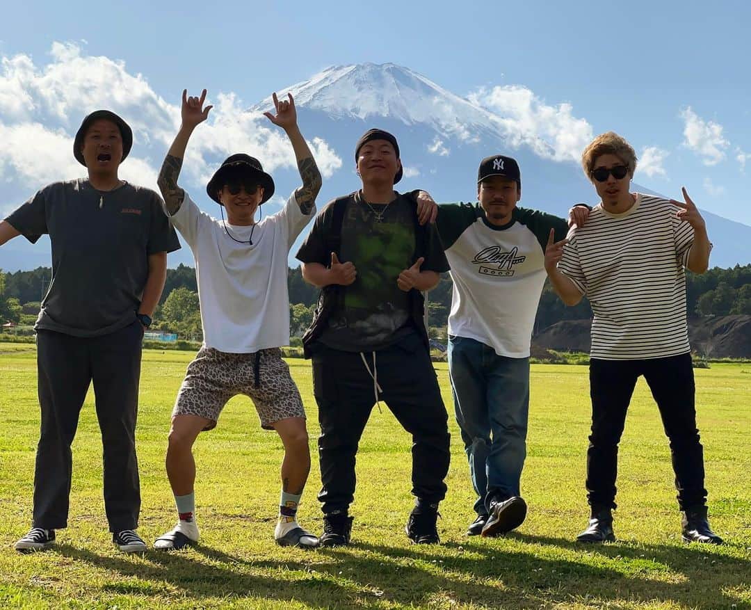APOLLOのインスタグラム：「優勝キャンプ🏕️」