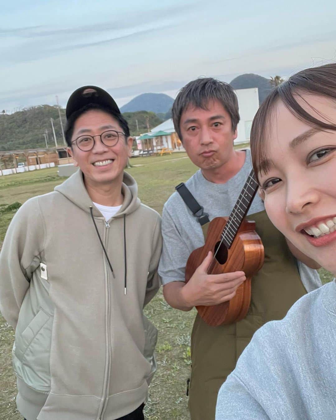中上真亜子のインスタグラム：「このあと19時からは🍖 RKBまじもんで 徳井さんと後藤さんとのオフ旅vol.2🥃！  本当に最高に楽しくて気持ち良くて美味しくて☺️ 恒例の1800から始まり ロケが終わってもそのままバーベキューしてたくらい とーっても楽しかった☺️🫶  道中に見つけた一蘭の森にも お邪魔しちゃったりしちゃって🍜  明日の12時からTVerでも観られるので 福岡以外の方もぜひ☺️🫶」