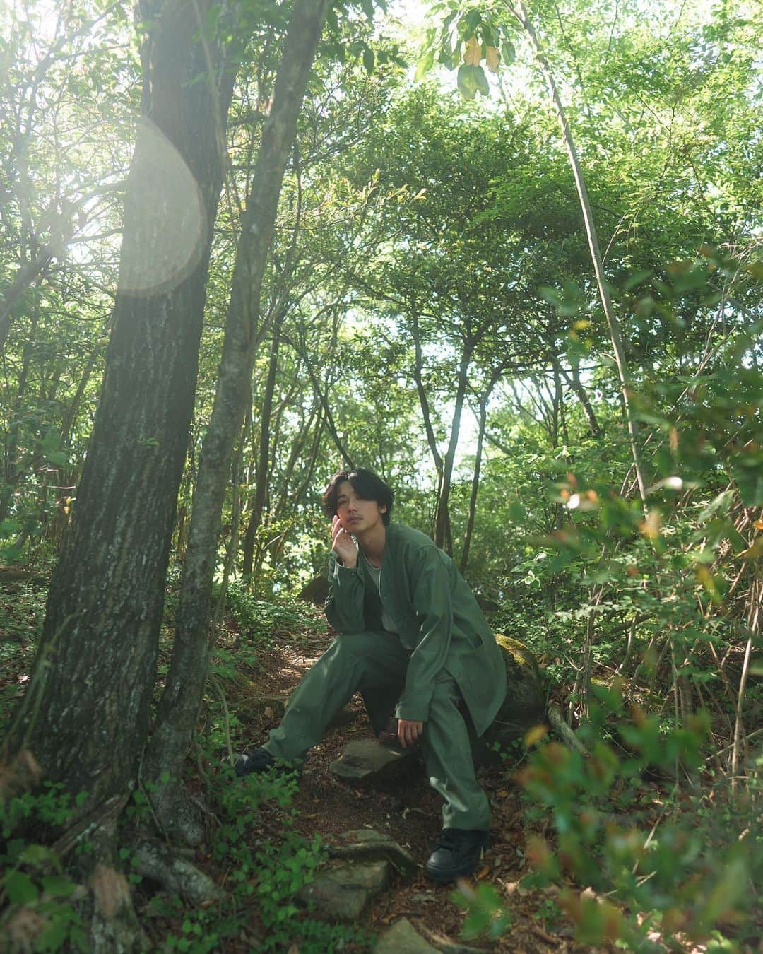 山田悠介のインスタグラム：「blending in naturally   #高屋神社  #shrine  #sel24f14gm  #engineeredgarments  #portrait」