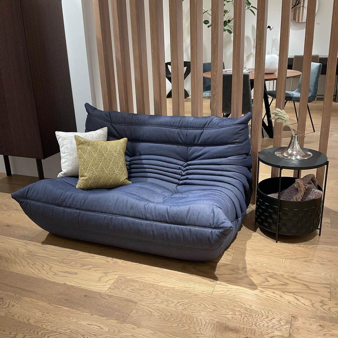 ligne roset shopのグルメインスタ