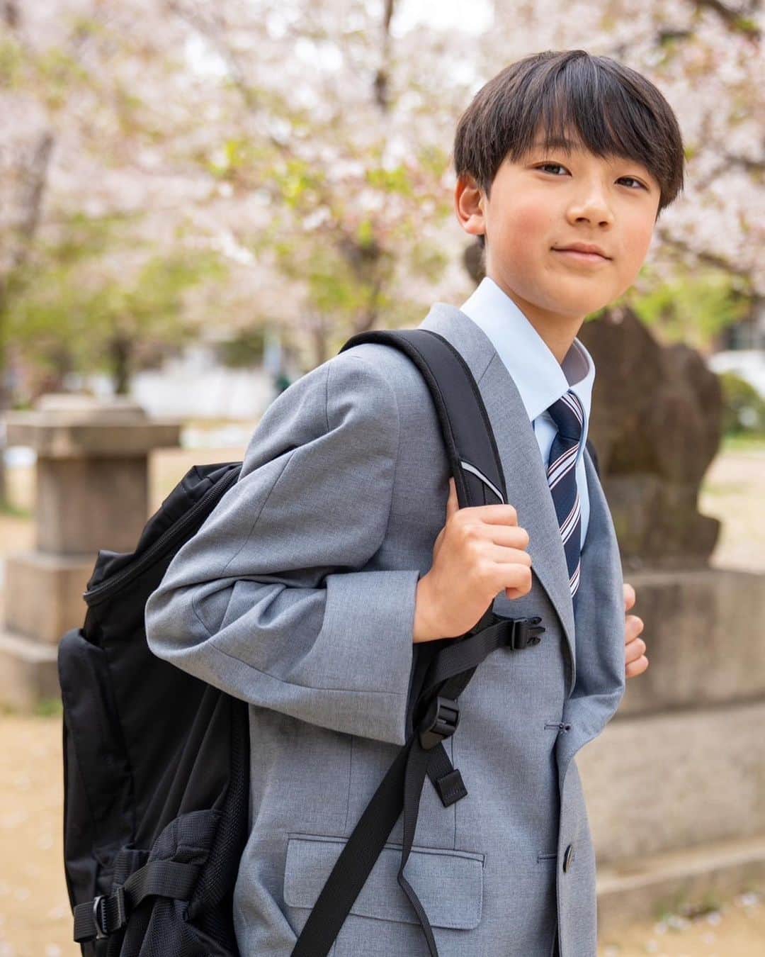 yuco_yoshidaさんのインスタグラム写真 (yuco_yoshidaInstagram)「長男の入学式🌸 バレー部に入って毎日大変そうやけど 食べる量が急に増えたり背が急に伸び出し