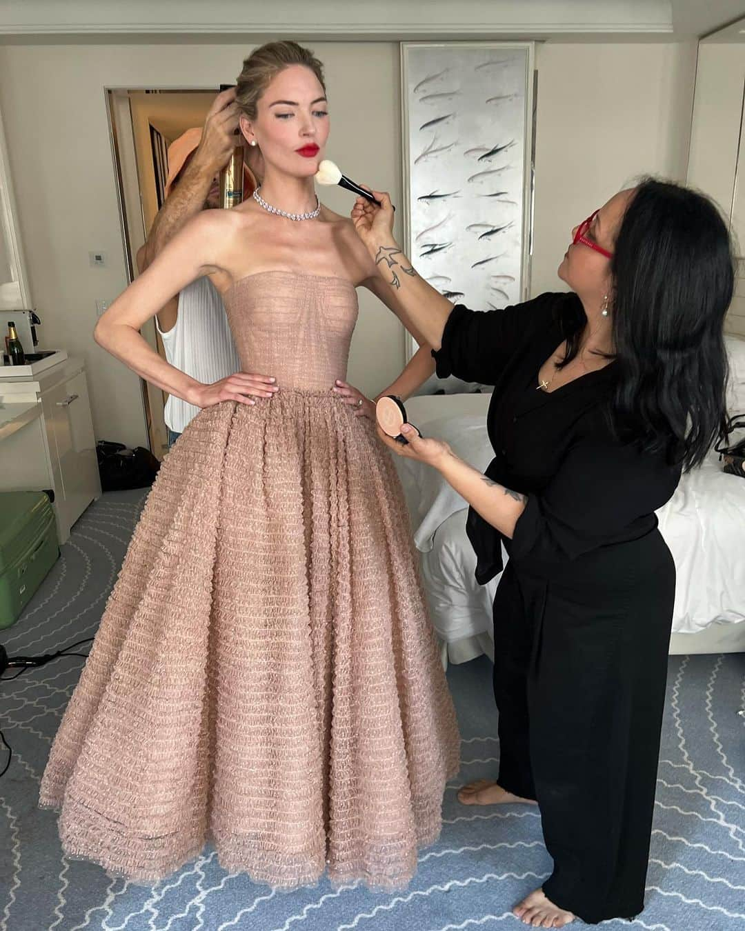 マーサ・ハントさんのインスタグラム写真 - (マーサ・ハントInstagram)「Thank you for making my princess dreams come true @cgonzalezbeauty @dimitrishair @lordgmv 🎀」5月24日 18時04分 - marthahunt