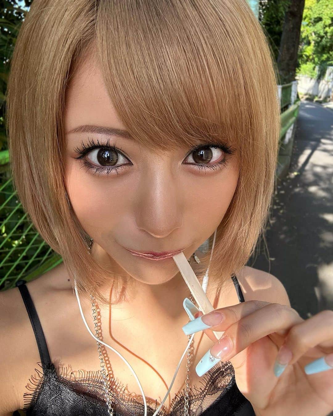 華のインスタグラム：「🍨🩵」
