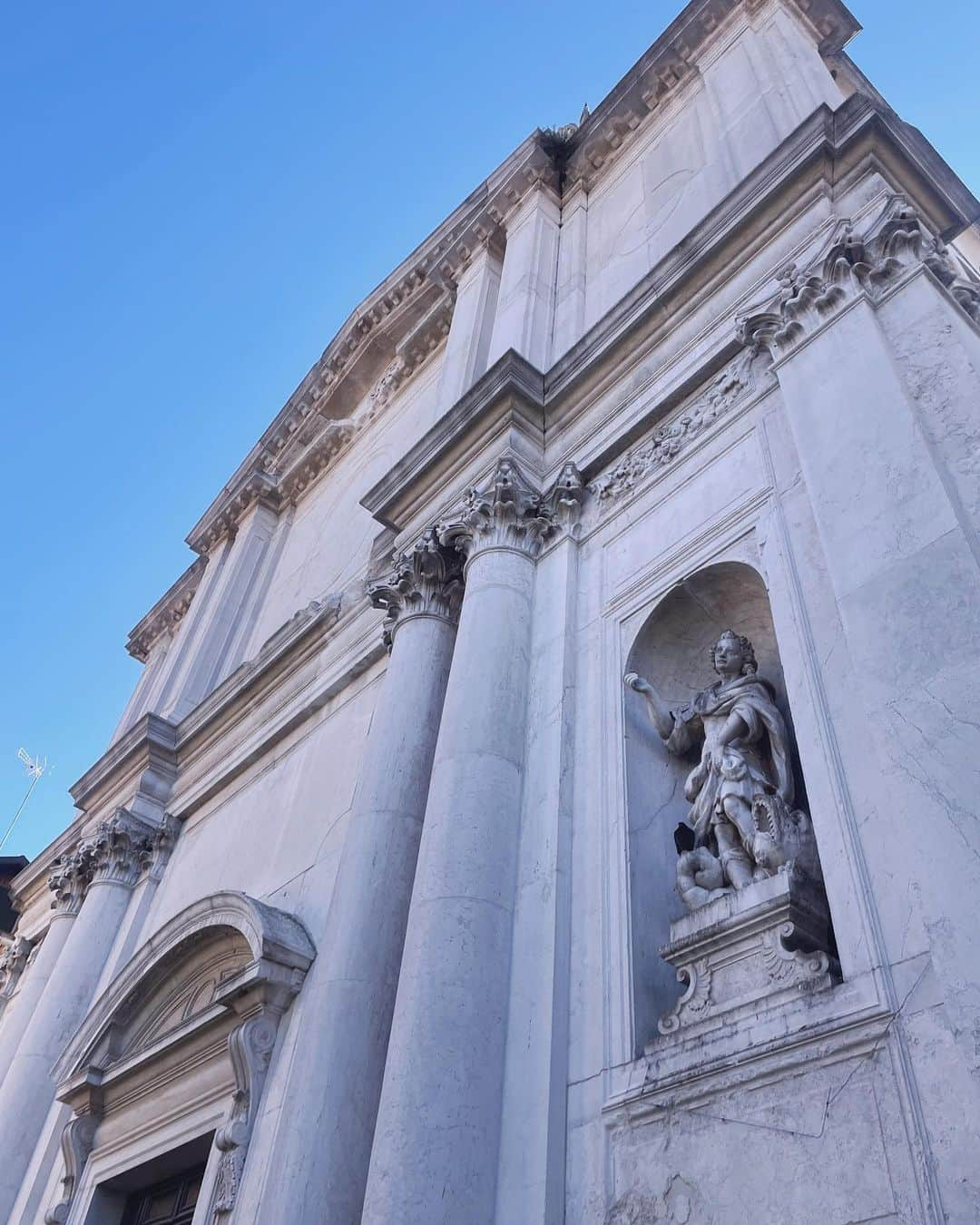 ましゅろ～のインスタグラム：「初イタリア🇮🇹 1日でベネツィア回った」