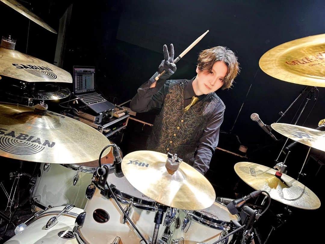 Yusukeのインスタグラム：「#ドラム #ドラマー #drums #ドラムが好き #ライブが好き #ビジュアル系 #ビジュアル系バンド #heroバンド #heroyusuke」