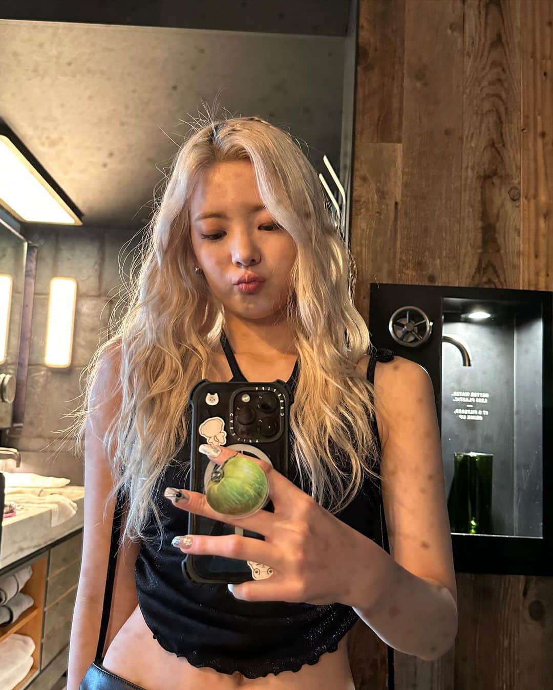 ITZYさんのインスタグラム写真 - (ITZYInstagram)「🖤」5月24日 18時31分 - itzy.all.in.us