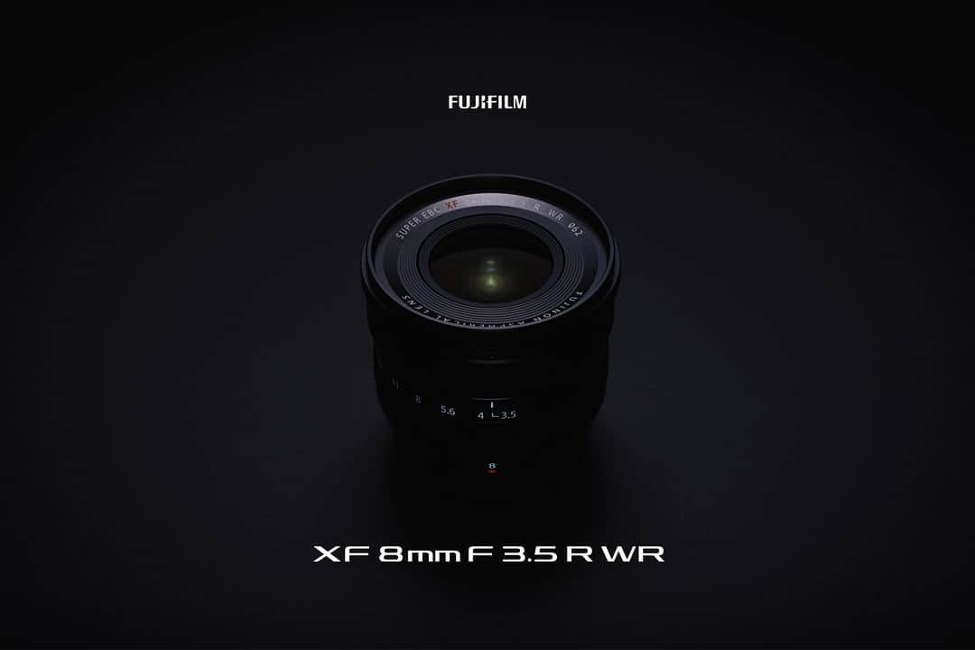 FUJIFILM INDONESIAさんのインスタグラム写真 - (FUJIFILM INDONESIAInstagram)「Kali ini Fujifilm merilis kamera terbaru Fujifilm X-S20 dan lensa Fujinon XF 8mm F3.5 R WR. Kamera dan lensa ini membawa teknologi terbaru untuk memberikan kemudahan bagi penggunanya.   Kamera Fujifilm X-S20 hadir dengan sensor X-Trans CMOS 4 dengan X-Prosesor 5 26MP dan peningkatan kinerja Auto Focus yang signifikan. Kamera ini hadir dengan bentuk body yang kompak dan berat yang ringan ditambah dengan genggaman yang pas. Hadir juga fitur IBIS 7.0 untuk kestabilan yang lebih baik.   Kinerja video dalam kamera Fujifilm X-S20 juga ditingkatkan dengan kemampuan merekam hingga 6.2K 30P disertai dengan peningkatan resolusi, frame rate dan bit depth, implementasi F-Log2 dengan dynamic range hingga 13+ stop, fitur continuous recording time yang mampu merekam non-stop dengan durasi lebih lama dan menu dial khusus untuk Vlog Mode.   Untuk keandalan kinerja kamera, cooling fan dapat ditambahkan di kamera Fujifilm X-S20 untuk perekaman video dalam waktu yang lama.   Lensa Fujinon XF 8mm F3.5 R WR hadir untuk melengkapi lini lensa Fujifilm yang sebelumnya telah ada.  Lensa ini adalah Ultra prime wide lens dengan bentuk yang ringkas dan berat hanya 215 gram dan kemampuan tahan cuaca yang akan cocok untuk dibawa ke mana saja saat berkarya dengan kamera Fujifilm.  Segera nikmati teknologi mutakhir yang ada di kamera dan lensa terbaru Fujifilm yang akan membawamu dalam kesenangan tak terbatas saat berkarya!  #XS20 #XS20_id #XF8MMF35RWR #Fujifilm_id #FujifilmIndonesia」5月24日 19時03分 - fujifilm_id