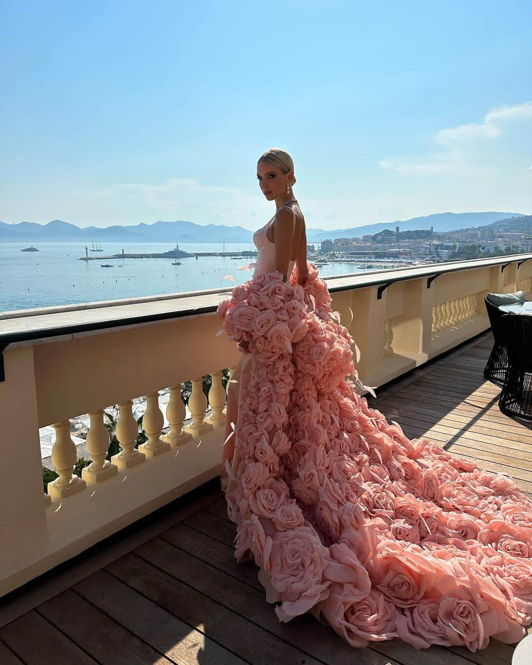 レオニー・ハンネさんのインスタグラム写真 - (レオニー・ハンネInstagram)「My couture dream 🫶🏻 #cannes #cannesfilmfestival #cannes2023」5月25日 4時38分 - leoniehanne