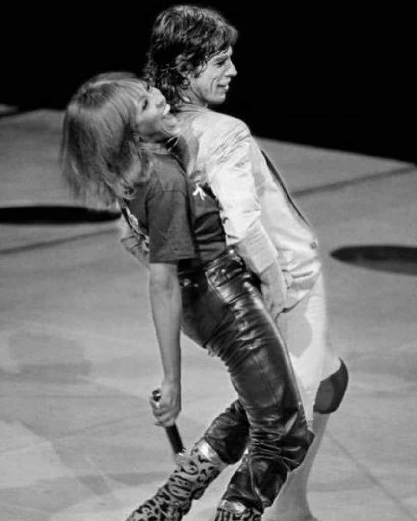 ミック・ジャガーさんのインスタグラム写真 - (ミック・ジャガーInstagram)「I’m so saddened by the passing of my wonderful friend Tina Turner. She was truly an enormously talented performer and singer. She was inspiring, warm, funny and generous. She helped me so much when I was young and I will never forget her.」5月25日 4時40分 - mickjagger