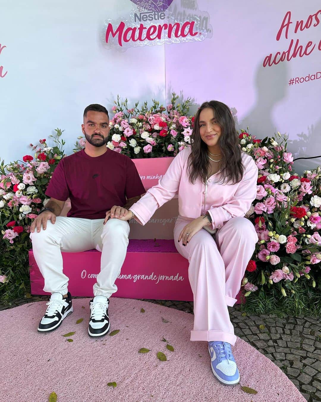 Bruna Unzuetaのインスタグラム：「Hoje o dia foi de muita conversa, troca de experiências e planejamento. E ninguém melhor para falar sobre isso que @nestlematerna.brasil , uma marca com muita tecnologia e inovação que enxerga a importância de cuidados especiais desde o planejamento da gravidez, que é o momento em que me encontro, até o pós parto. Por isso, estão lançando a campanha Materna e eu e o Lin (haha) estamos tendo a honra de participar e contar um pouco dessa fase gostosa em que estamos, pensando e planejando cada detalhe da nossa trajetória. #Publicidade #Materna #RodadeConversaMaterna」