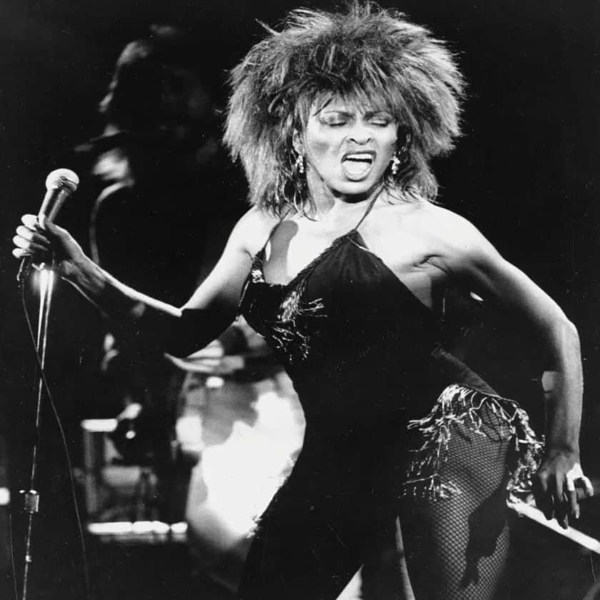 チャド・コールマンのインスタグラム：「@tinaturner Rest Peacefully🙏 You gave it  all you had on that stage!!! Reinventing yourself decade after decade!!! Royalty is what you are! Nobody did it better 🙏  #OneofOne」