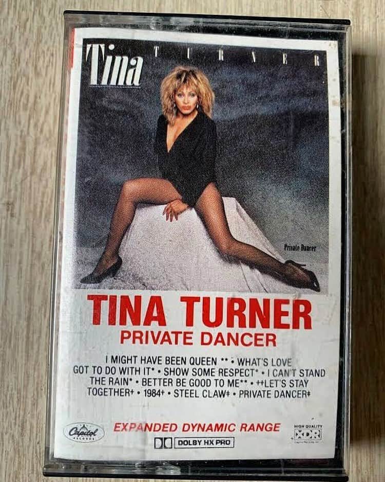 ビリー・エイチュナーのインスタグラム：「My first concert. Tina Turner. The Private Dancer tour. Aug 1985 at the Jones Beach Amphitheater on Long Island. I was 7 years old. How lucky was I. The greatest live performer of all time. If you’re not going to put your heart and soul into it the way Tina did, maybe you shouldn’t do it! Long live the Queen! 🖤🖤🖤」