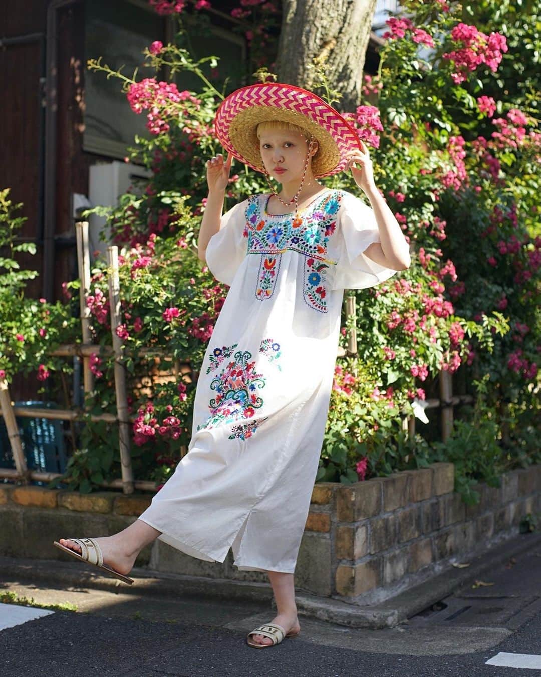 PUNK CAKEのインスタグラム：「⭐️NEW ARRIVAL⭐️ ☑︎ Mexican embroidery dress【SOLD】  Now on sale ➡︎ ONLINE STORE   PUNK CAKE POP-UP 5/27(土)〜6/2(金)  学大高架下Market出店　 6/3(土).4(日)  model / @momooka_koyoi」