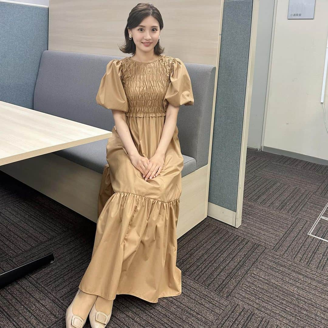 本田奈也花さんのインスタグラム写真 - (本田奈也花Instagram)「ホークス戦の後はカリメン！ そして、夜はエンタテ！区もあります💕 メタバース特集です✨ 仮想空間で働いている方々を取材しました💕 メタバース内のオフィスや会議室は凄かった〜！是非ご覧ください☺️ #rkb#アナウンサー#本田奈也花#clear#stola#retrogirl #福岡#stola#lycka#rirufura#ootd#衣装#アナウンサー衣装」5月24日 20時59分 - nanaka_honda