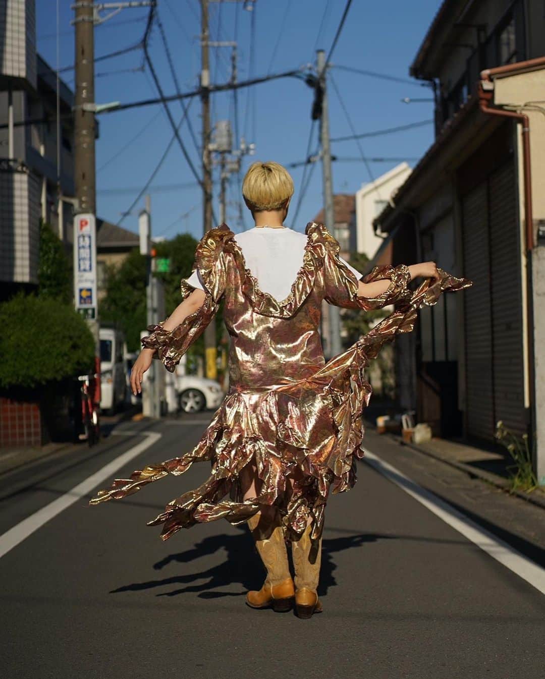 PUNK CAKEさんのインスタグラム写真 - (PUNK CAKEInstagram)「⭐️NEW ARRIVAL⭐️ ☑︎ Gold flower fringe design dress【SOLD】 ☑︎ Frida Kahlo T-shirt white【SOLD】  Now on sale ➡︎ ONLINE STORE   PUNK CAKE POP-UP 5/27(土)〜6/2(金)  学大高架下Market出店　 6/3(土).4(日)  model / @momooka_koyoi」5月24日 21時06分 - punk_cake