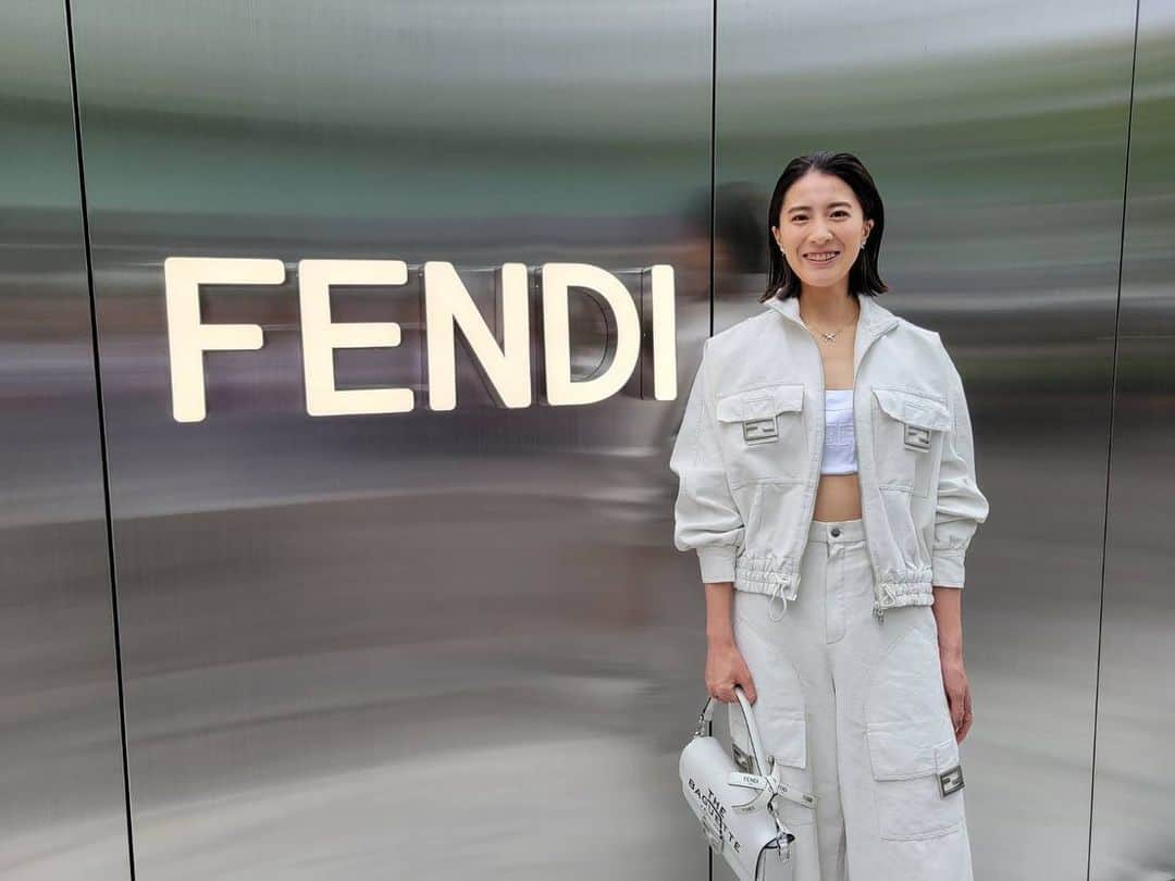 大橋悠依のインスタグラム：「． Forbs JAPAN 30 UNDER 30 × FENDI INSPIRE THE YOUTH 世界を変える若者の原動力  https://forbesjapan.com/feat/fendi/#interview-01  明日5/25からインタビュー動画が公開です。 ぜひご覧ください！🌟 現在の自分の思いを聞いてもらえると嬉しいです。  なかなかできない体験だったので 緊張したけど 素敵な空間で普段とは違うお洋服も着れて楽しかったです🥰 またこういうことも挑戦したいな〜！  #forbsjapan  #forbsjapan30under30  #fendi」