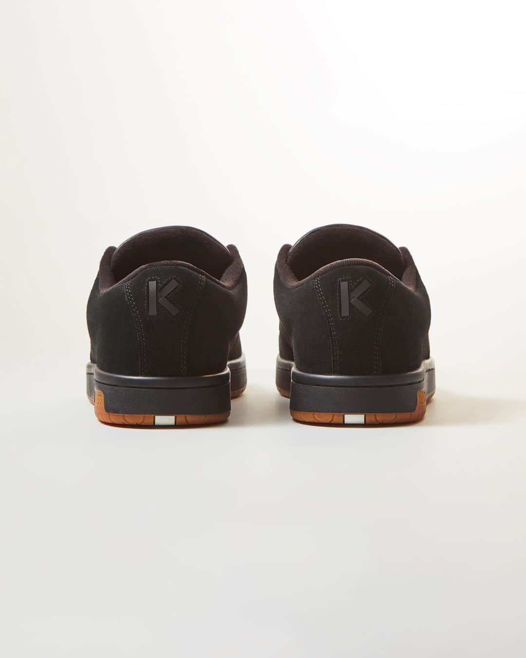 ケンゾーさんのインスタグラム写真 - (ケンゾーInstagram)「Be ready for the first KENZO sneakers inspired by the 90s, designed by Artistic Director @Nigo.  Coming on May 30th.」5月24日 22時25分 - kenzo