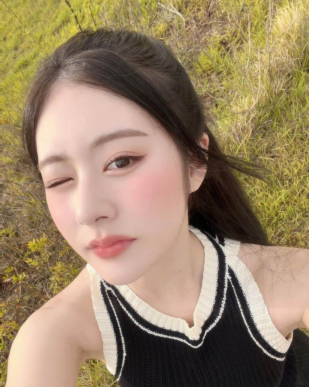 加藤美南のインスタグラム：「🤓🩷」