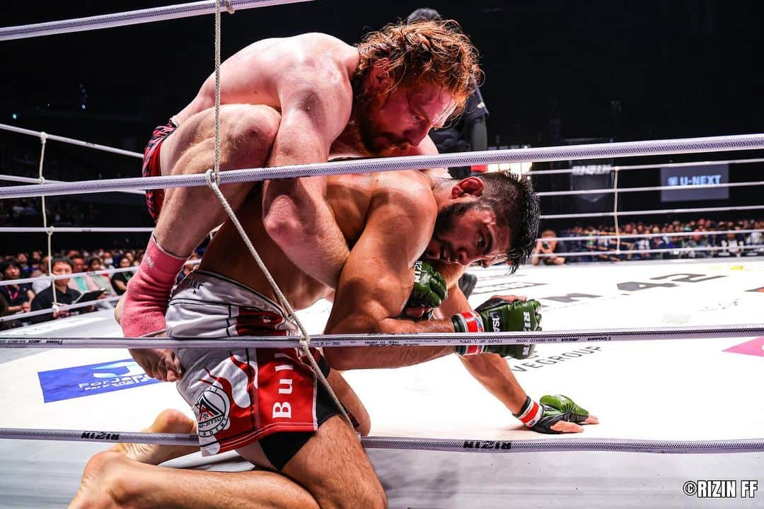 RIZIN FF OFFICIALさんのインスタグラム写真 - (RIZIN FF OFFICIALInstagram)「#RIZIN42 《Match.11》  "Grappling extravaganza"  ---------- Robert Satoshi Souza defeats SpikeCarlyle by Unanimous Decision.  #rizin #rizinff #mma #mmafighter #総合格闘技 #RobertSatoshiSouza #ホベルトサトシソウザ #SpikeCarlyle #スパイクカーライル」5月24日 22時52分 - rizin_pr