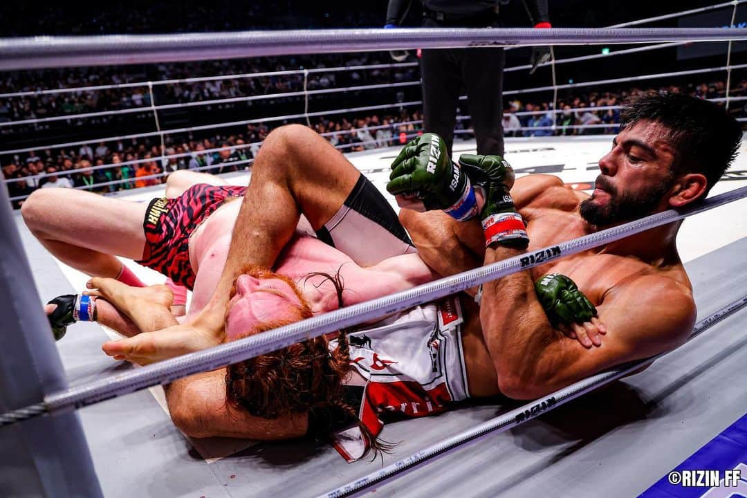 RIZIN FF OFFICIALさんのインスタグラム写真 - (RIZIN FF OFFICIALInstagram)「#RIZIN42 《Match.11》  "Grappling extravaganza"  ---------- Robert Satoshi Souza defeats SpikeCarlyle by Unanimous Decision.  #rizin #rizinff #mma #mmafighter #総合格闘技 #RobertSatoshiSouza #ホベルトサトシソウザ #SpikeCarlyle #スパイクカーライル」5月24日 22時52分 - rizin_pr