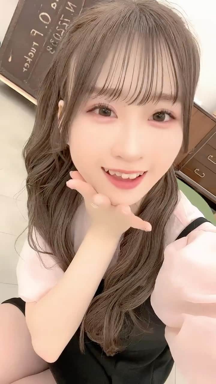 佐野心音のインスタグラム：「イヤホンしたらすごいのー！」