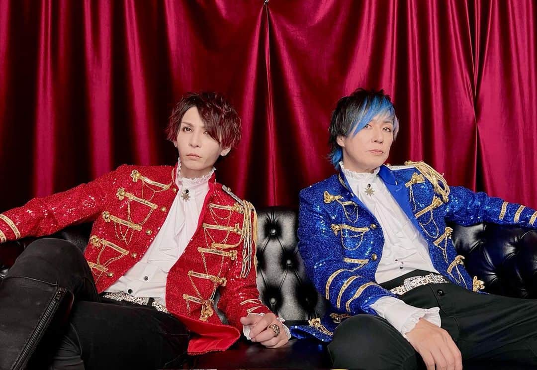 遠藤一馬のインスタグラム：「7/21(Fri) ROYAL FORCE LIVE 〜Beginning of Royal summer〜 First single "クリスティーナ"発売記念gig guest:NATCHIN(黒王) 会場:目黒THE LIVESTATION Open:18:30 Start:19:00 前売りticket:¥6,500  【予約方法】 メール受付  ■ 受付開始⇒ 6月1日昼12時～予約受付開始(整番は受付順) ※受付開始時間以前に送付されたメールは無効となりますので、ご注意ください。  live-st@livestation.co.jp  件名に「7月21日予約」 本文に以下の必要項目を記載して、受付メールアドレスへ送信してください。 ・お名前 ・お電話番号 ・ご予約枚数(2枚まで)  整理番号発行後に返信いたしますので、メール指定受信設定をされている場合は≪live-st@livestation.co.jp≫を受信できるように設定しておいてください。」