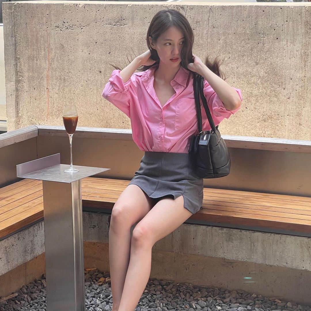PIMTHAのインスタグラム：「Cnx day1 ☕️」