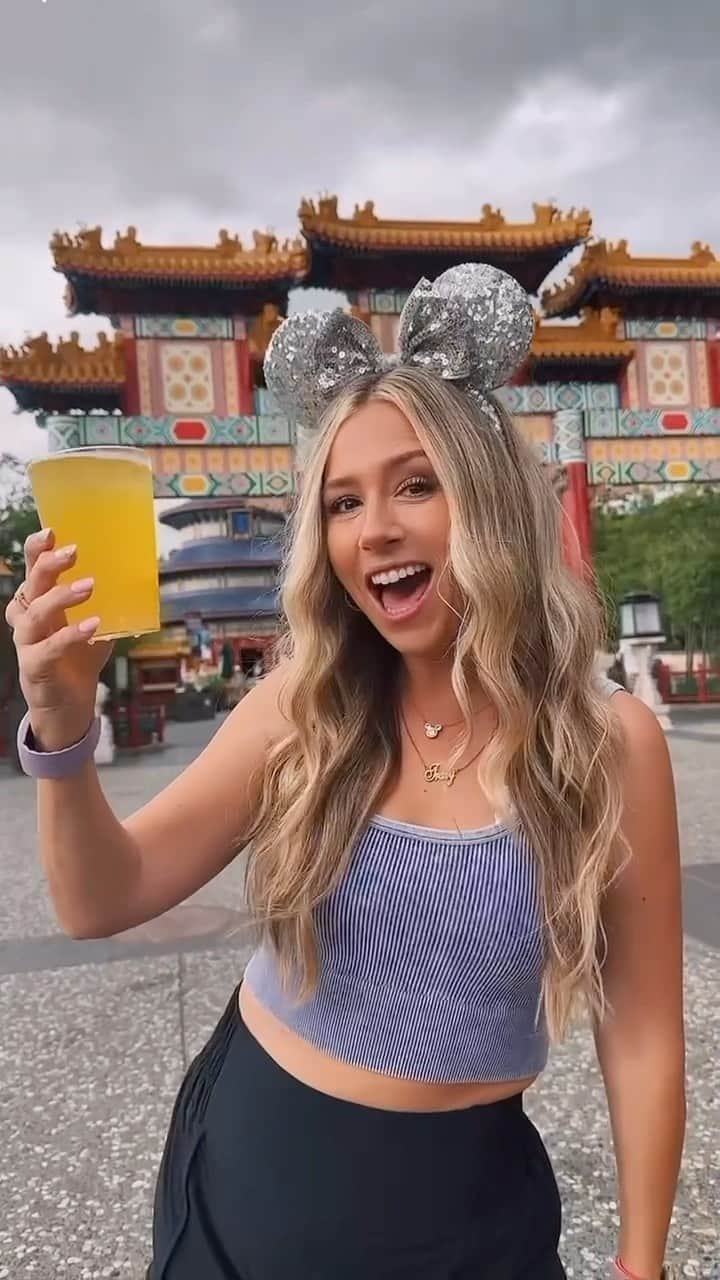 Tracy and Stefanieのインスタグラム：「Cheers to drinking around the world with beauty queens 🤪 👑 🥂 🛕⛩️ #epcot #epcotworldshowcase #epcotflowerandgardenfestival #epcotdrinkingaroundtheworld」