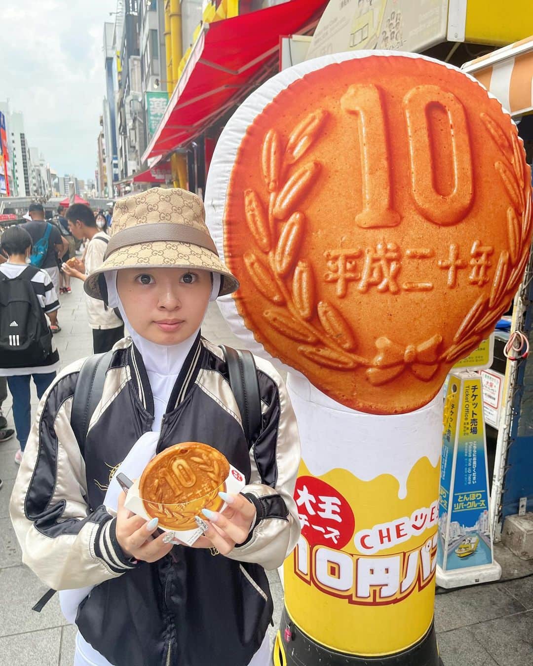 ひまちさんのインスタグラム写真 - (ひまちInstagram)「10円パン3日連続食ってます #10円パン #無加工ティオン」5月25日 0時11分 - himati_1021