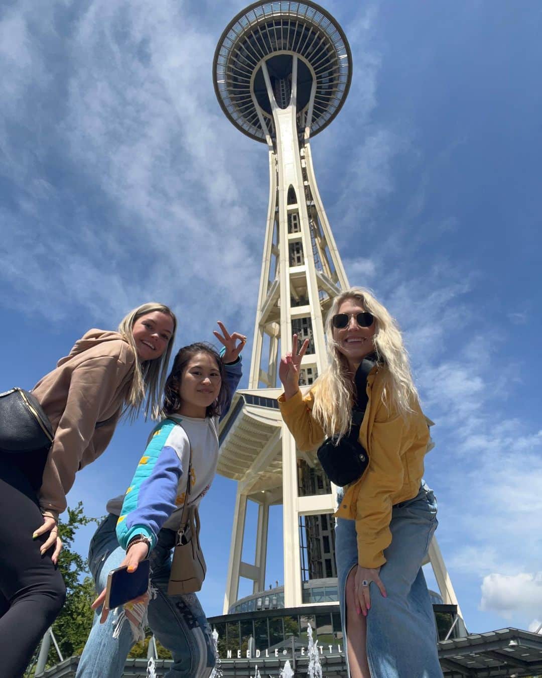 パイパー・ギレスさんのインスタグラム写真 - (パイパー・ギレスInstagram)「Seattle you were so much fun, can’t wait to come back ! ☀️ - - #exploring #seattle #friends」5月25日 0時23分 - pipergilles