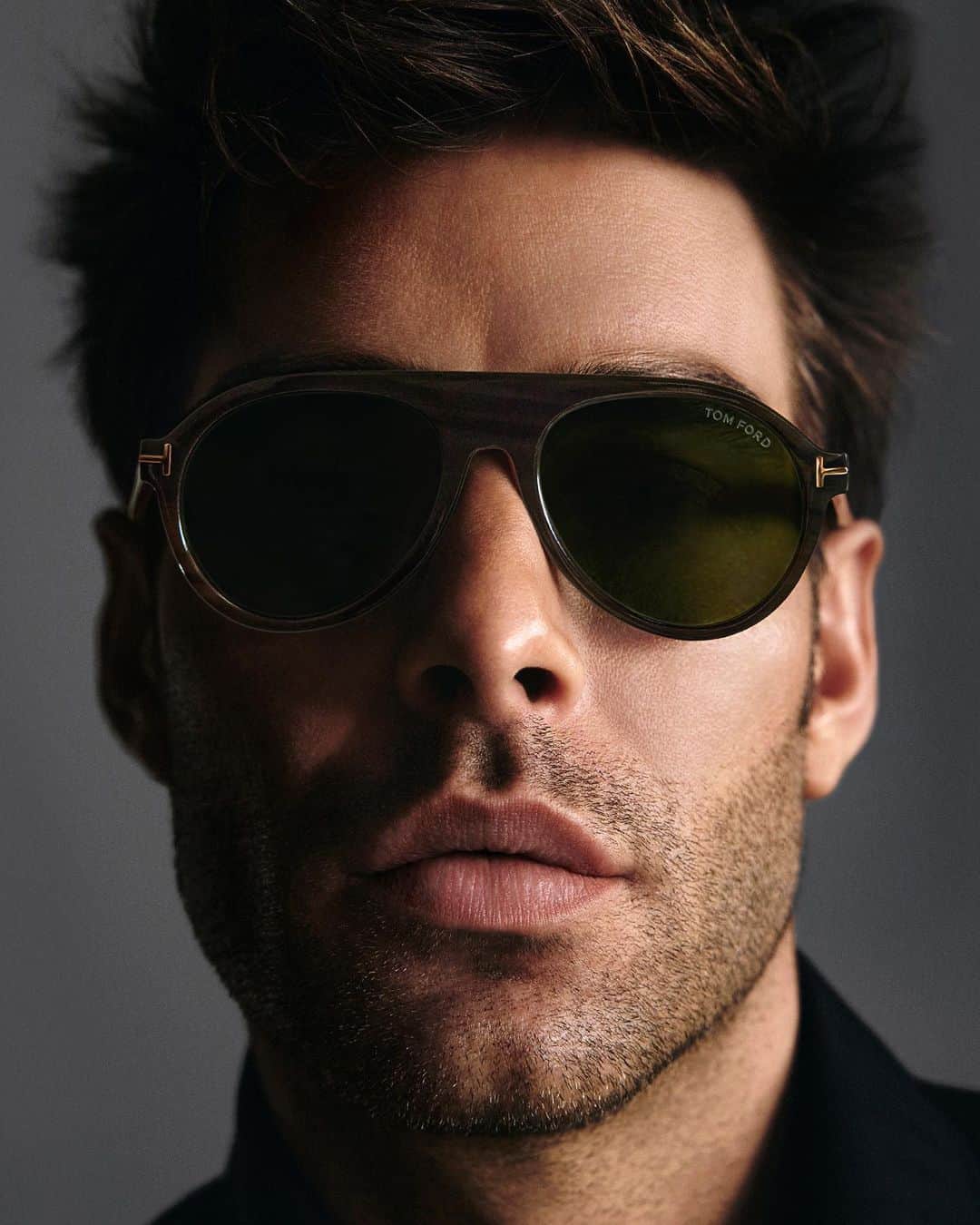 トムフォードのインスタグラム：「PRIVATE EYEWEAR COLLECTION.   EXCLUSIVELY CRAFTED IN REAL BUFFALO HORN.   #TOMFORD」