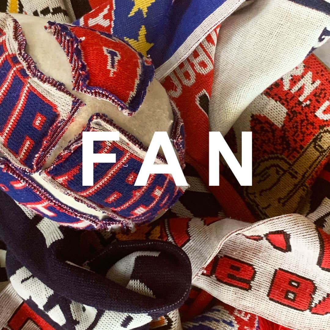 レナード プランクのインスタグラム：「FAN Cap Collection Original Cap, handmade with upcycled original sport scarfs. Be Proud, be Fan.  Shop at reinhardplank.it  #reinhardplank #hatmaker #spring2022 #Fan #FanCap」