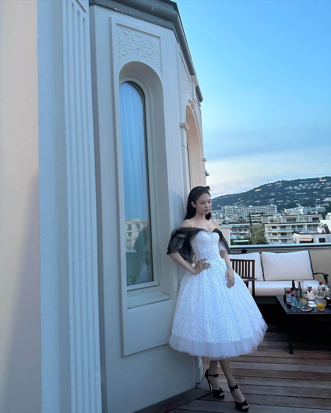 ジェニーさんのインスタグラム写真 - (ジェニーInstagram)「My first Cannes look with @chanelofficial 🤍」5月25日 2時44分 - jennierubyjane