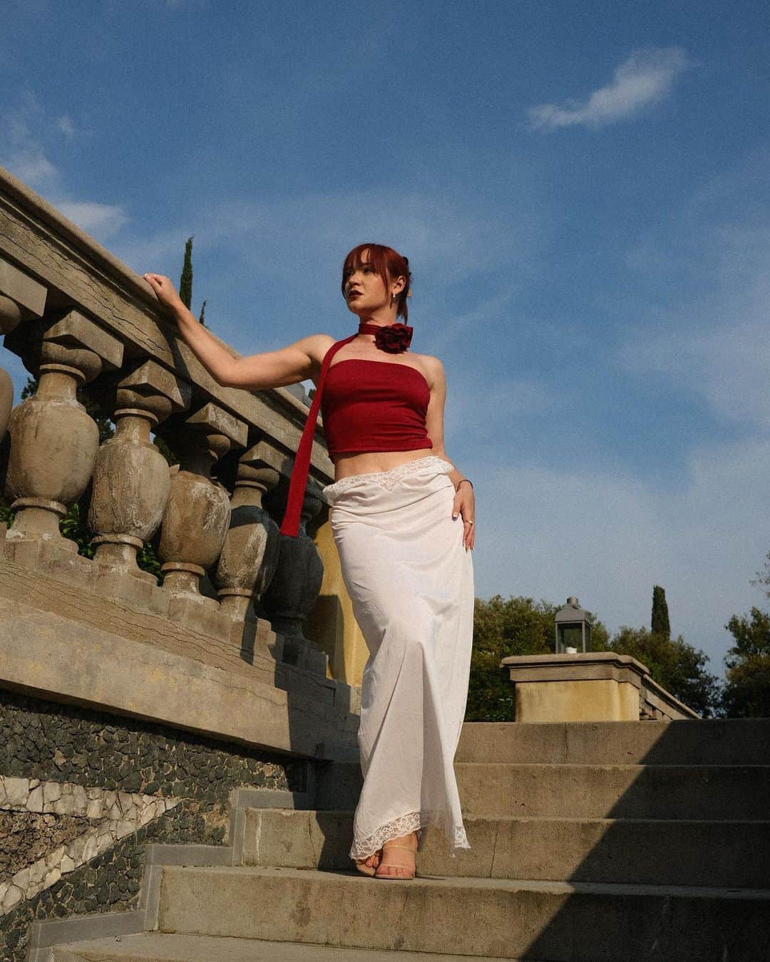 アリーシャ・マリーのインスタグラム：「alisha takes italy pt 2 🤌🏼🇮🇹🍷⛲️  umm do i extend my trip orrrrr」
