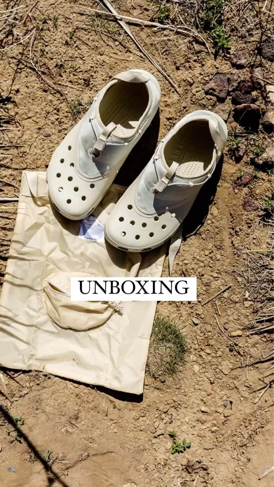 クロックスのインスタグラム：「Adventure doesn’t happen in a box. But sometimes the footwear for it does. Satisfy X Crocs is on right now. Link in bio.」