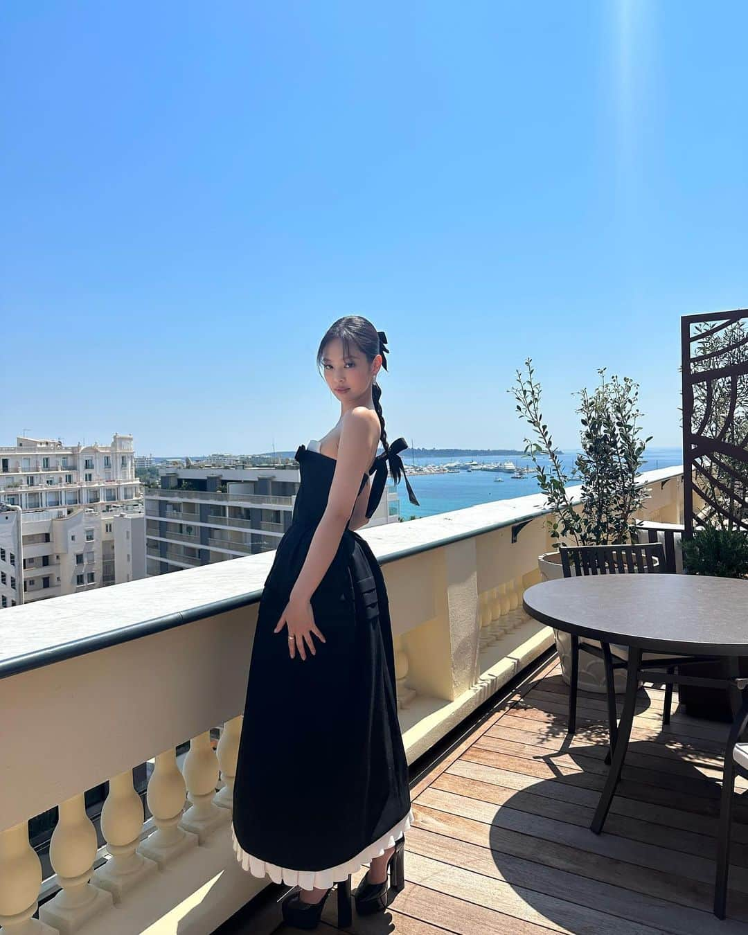 ジェニーさんのインスタグラム写真 - (ジェニーInstagram)「Dear Cannes 🤍」5月25日 3時21分 - jennierubyjane